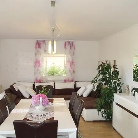 Apartmaji Cujez * Recica ob Savinji