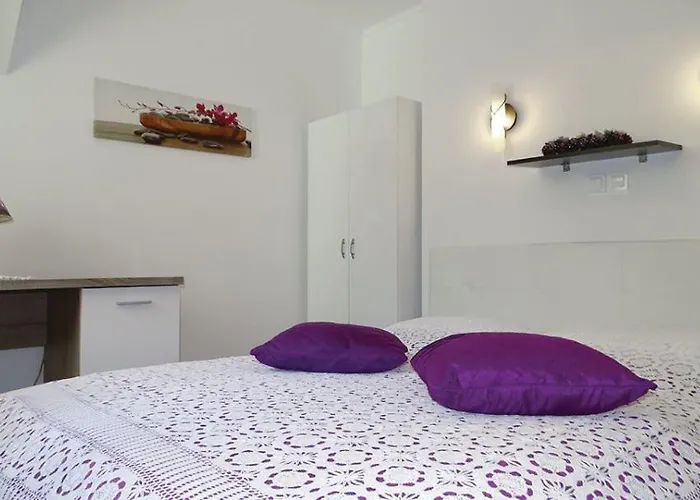 Apartmaji Cujez